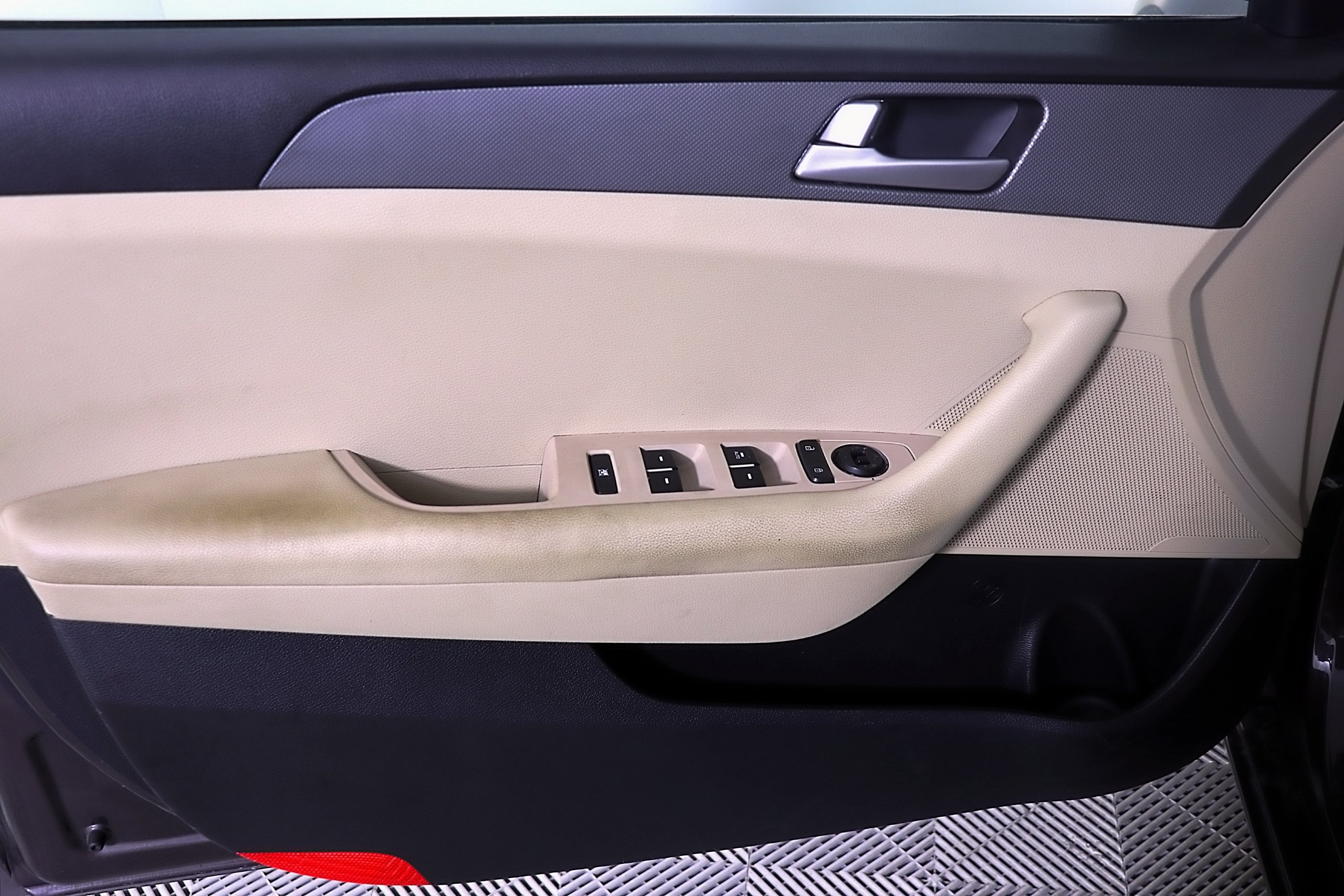 Used 2015 Hyundai Sonata SE FWD image 23