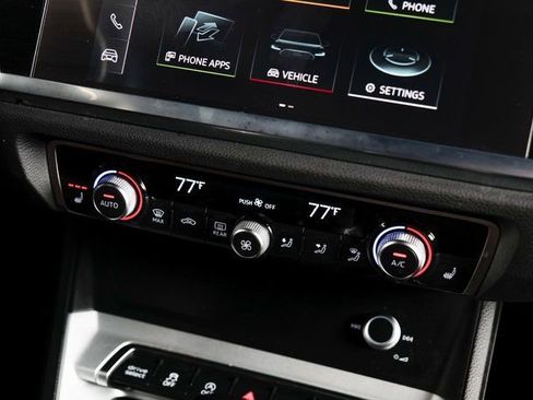 Certified 2022 Audi Q3 2.0T Premium Plus image 16