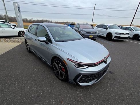 New 2026 Volkswagen GTI SE image 4