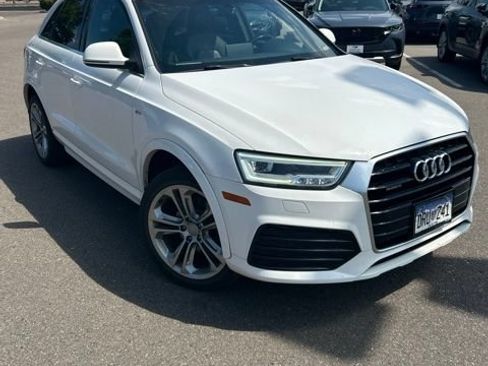Used 2016 Audi Q3 2.0T Prestige w/ Prestige Package AWD/4WD image 2