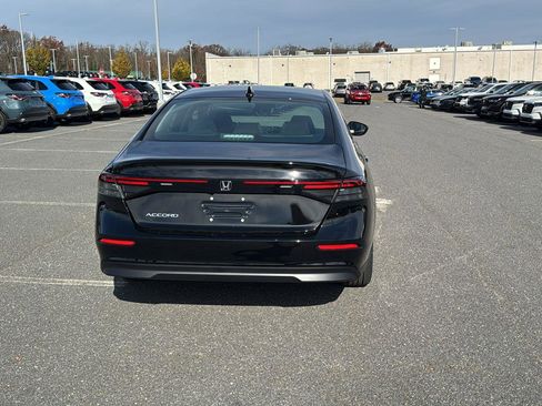 New 2025 Honda Accord SE image 6