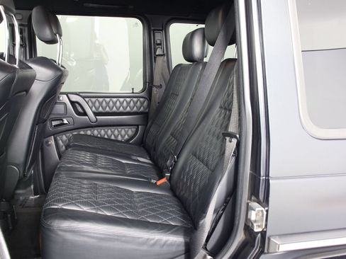 Used 2015 Mercedes-Benz G 63 AMG 4MATIC image 32
