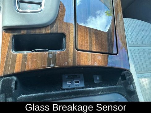 Used 2024 Cadillac Escalade Premium Luxury Platinum image 26