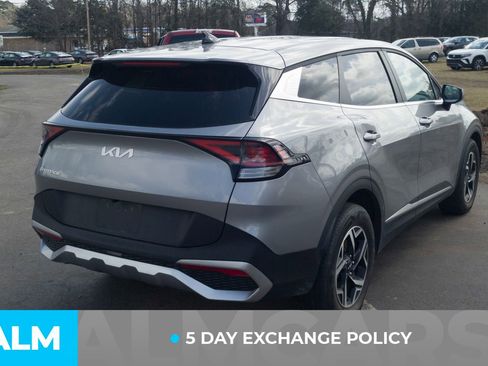 Used 2024 Kia Sportage LX image 3