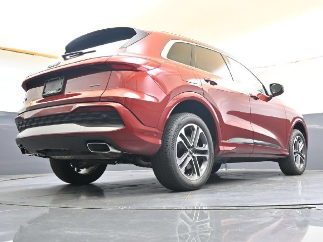 Used 2025 Audi Q5 Premium Plus w/ Premium Plus AWD/4WD image 33