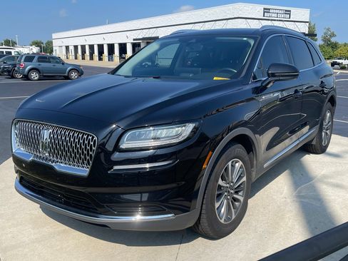 Used 2022 Lincoln Nautilus Reserve FWD image 3