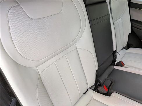 Certified 2025 Land Rover Range Rover Sport Dynamic SE image 18