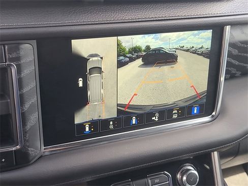 Used 2022 GMC Yukon Denali image 34