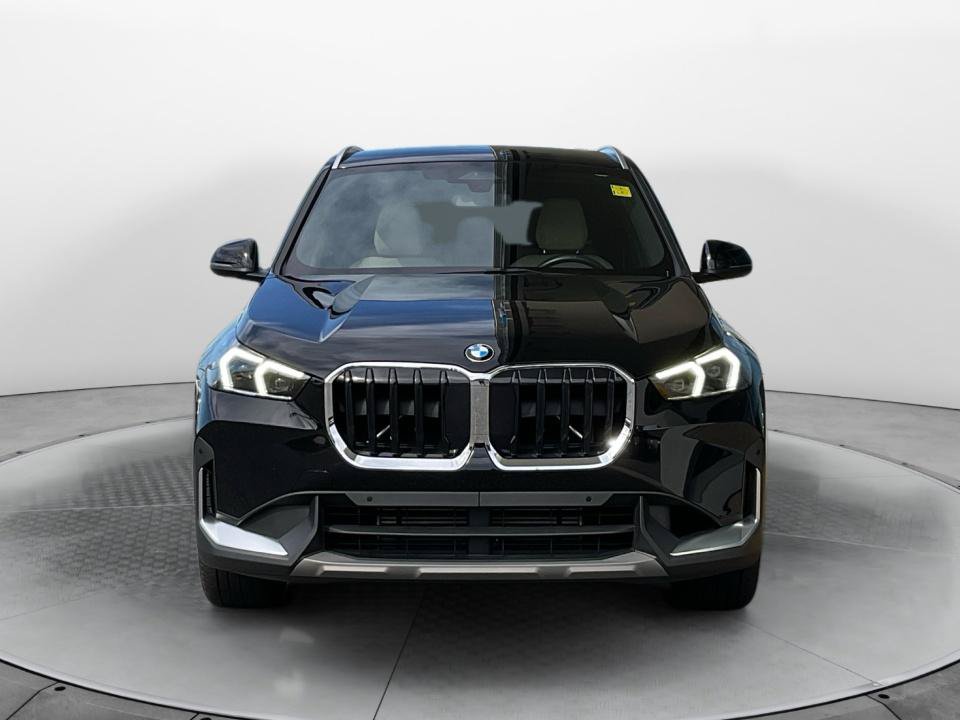 Used 2023 BMW X1 xDrive28i AWD/4WD image 2