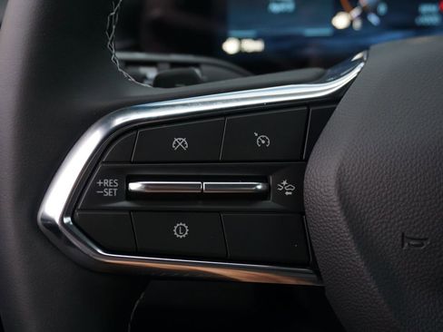 New 2026 Chevrolet Traverse LT image 17