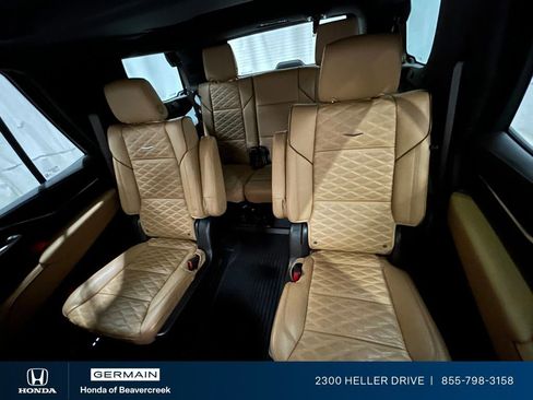 Used 2024 Cadillac Escalade Sport w/ LPO, ONYX Package image 28