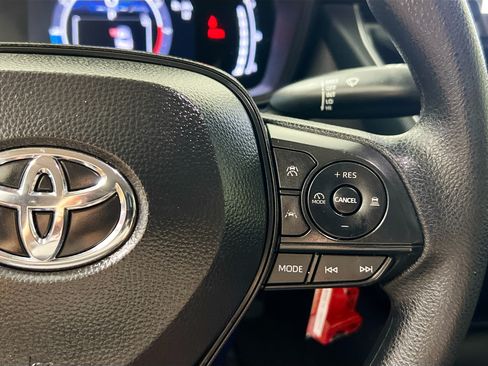 Used 2026 Toyota Corolla LE FWD image 19