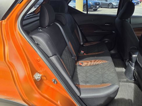 Used 2020 Nissan Kicks SR image 28