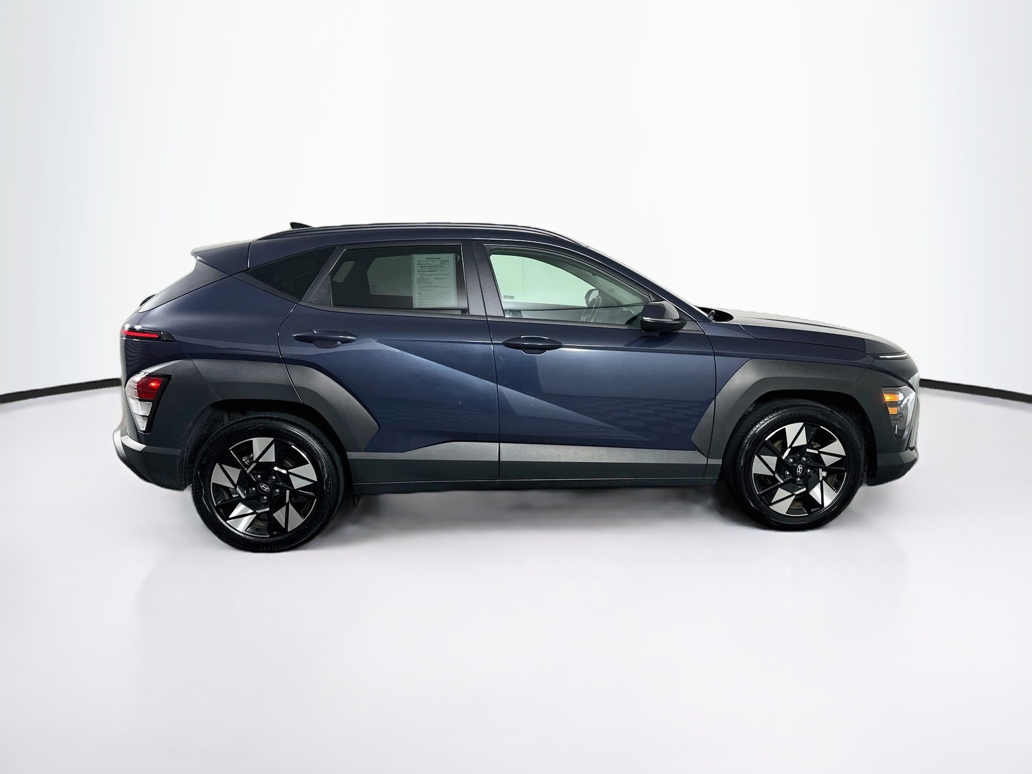 Used 2025 Hyundai Kona SEL FWD image 10