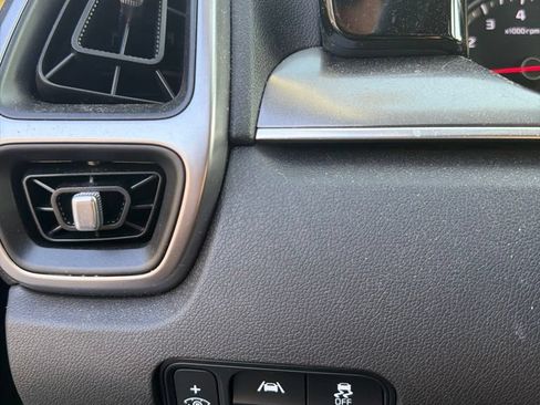 Certified 2023 Kia Sorento LX FWD image 17