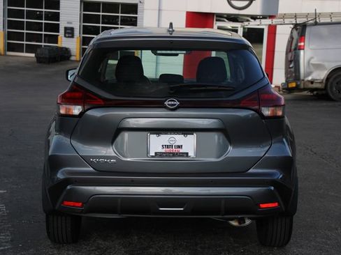 Certified 2025 Nissan Kicks Play S FWD image 9