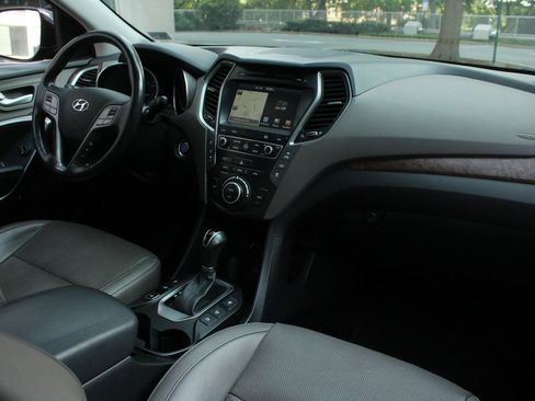 Used 2017 Hyundai Santa Fe Limited AWD/4WD image 26