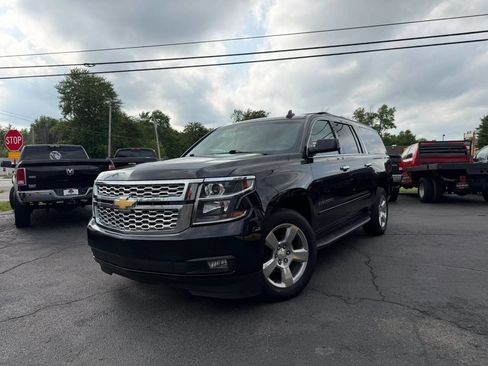 Used 2017 Chevrolet Suburban LT AWD/4WD image 1