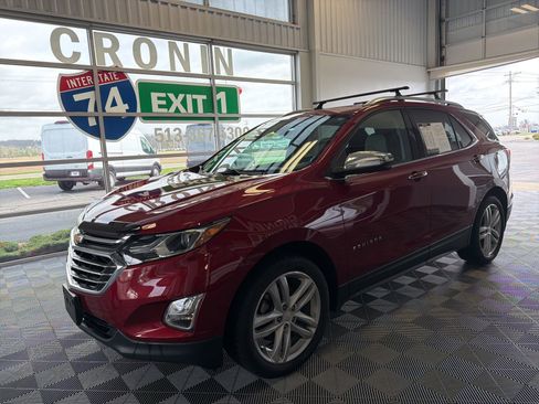 Used 2018 Chevrolet Equinox Premier image 3