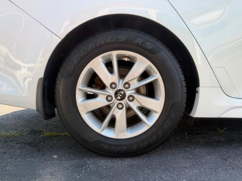 Used 2017 Kia Optima LX FWD image 28
