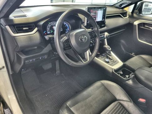 Used 2021 Toyota RAV4 XSE w/ XSE Grade Weather Package AWD/4WD image 14