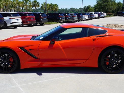 Used 2016 Chevrolet Corvette Stingray Coupe w/ 2LT Preferred Equipment Group RWD image 5