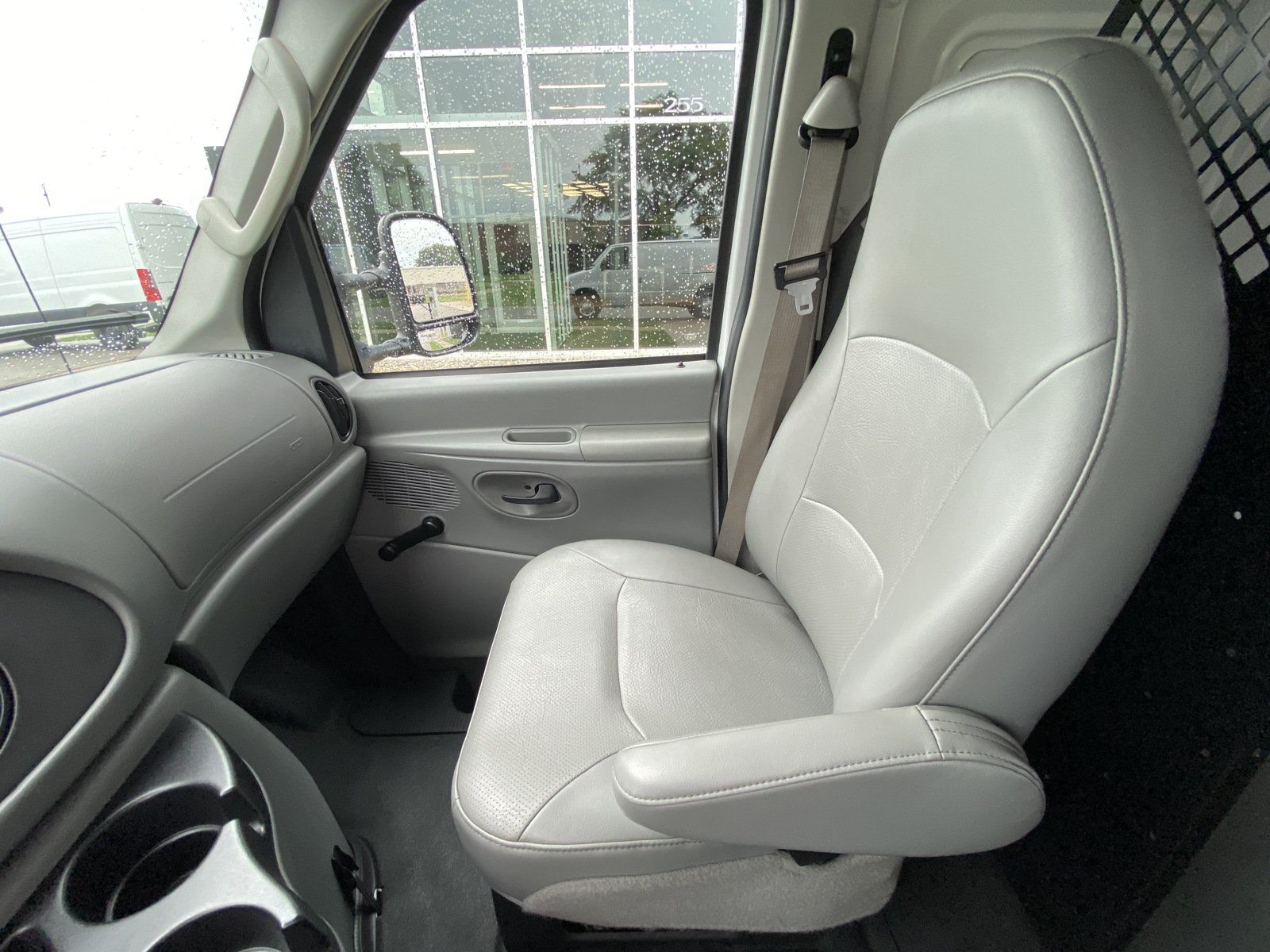Used 2007 Ford E-250 and Econoline 250 RWD image 14