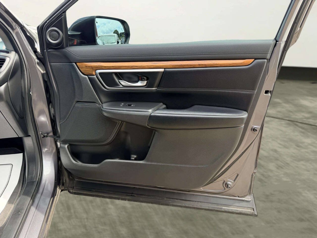 Used 2018 Honda CR-V EX-L image 30