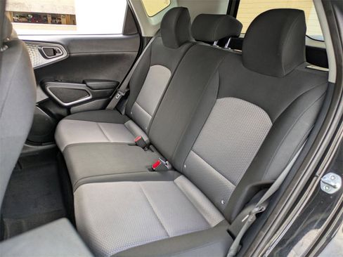 Used 2024 Kia Soul LX w/ Option Group 015 image 24