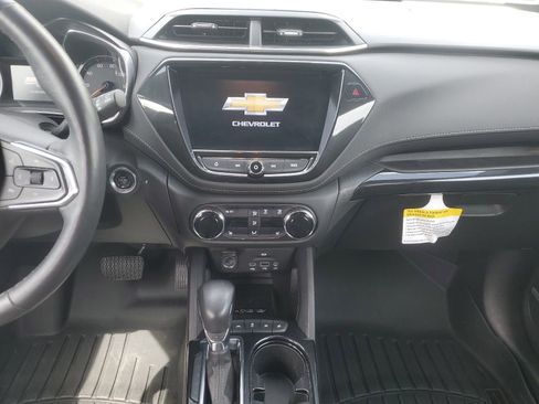 Used 2022 Chevrolet TrailBlazer ACTIV w/ Sun and Liftgate Package FWD image 10
