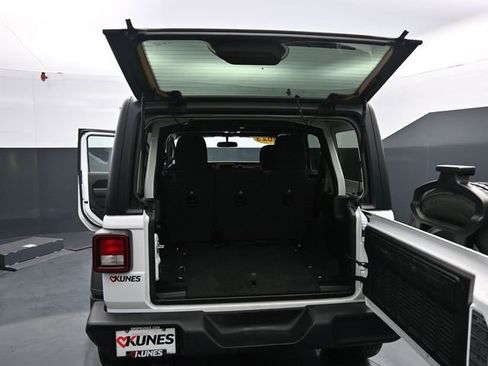 Used 2023 Jeep Wrangler Sport S image 35