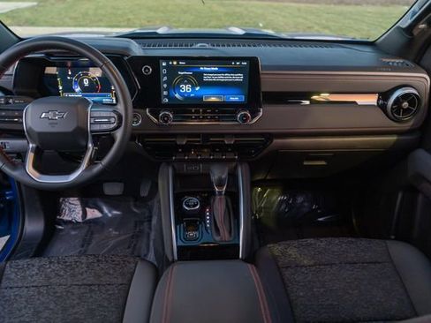 Used 2023 Chevrolet Colorado Z71 w/ Advanced Trailering Package image 14