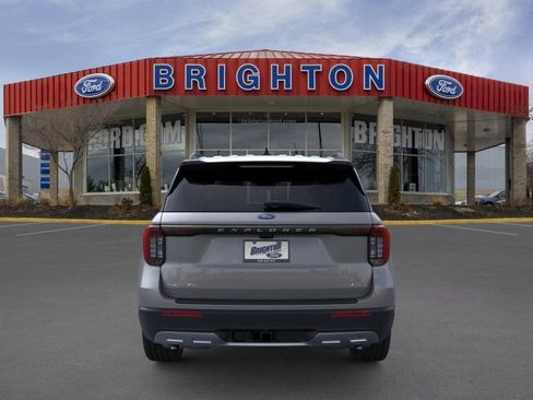 Used 2026 Ford Explorer Active w/ Active Comfort Package AWD/4WD image 9
