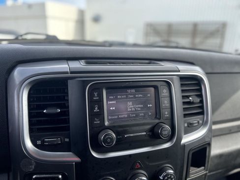 Used 2021 RAM 1500 Classic SLT image 14