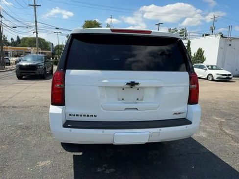 Used 2020 Chevrolet Suburban Premier AWD/4WD image 7