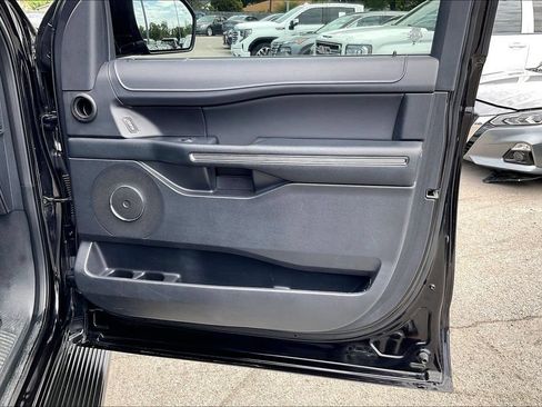 Used 2024 Ford Expedition XLT RWD image 23