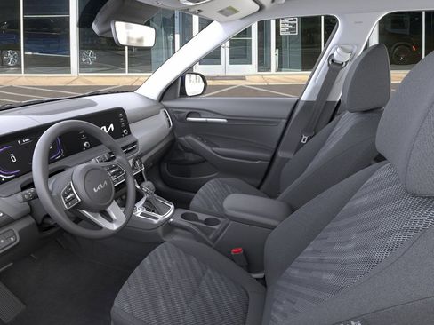New 2026 Kia Seltos LX image 17