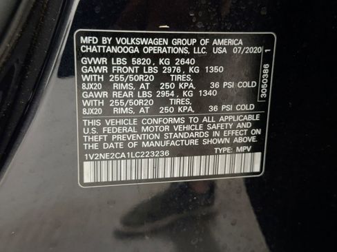 Used 2020 Volkswagen Atlas Cross Sport SEL Premium image 21