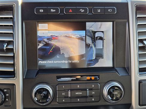 Used 2020 Ford F250 Platinum w/ FX4 Off-Road Package image 15