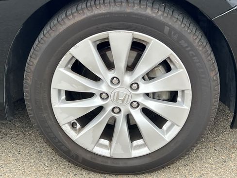 Used 2015 Honda Accord EX image 18