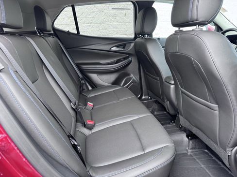 Used 2025 Buick Encore GX Sport Touring image 19