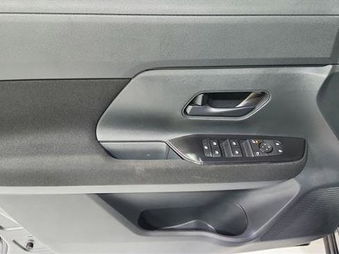 Certified 2025 Nissan Kicks S image 15