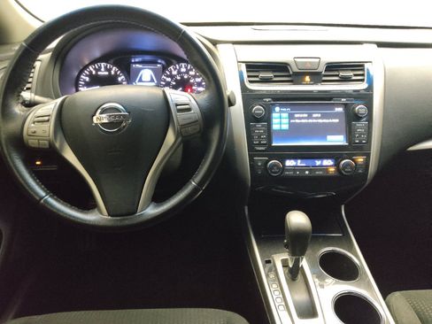 Used 2014 Nissan Altima 2.5 SV w/ Convenience Package FWD image 22