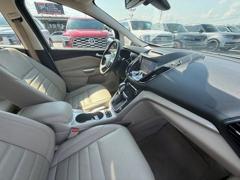 Used 2016 Ford C-MAX SEL w/ Equipment Group 301A FWD image 24