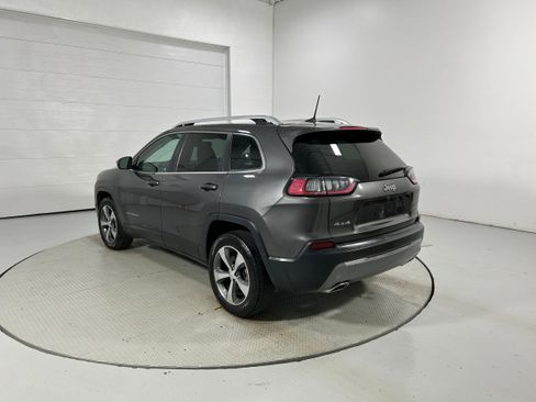 Used 2019 Jeep Cherokee Limited AWD/4WD image 24