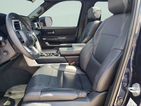 Used 2023 Toyota Sequoia Platinum AWD/4WD image 27