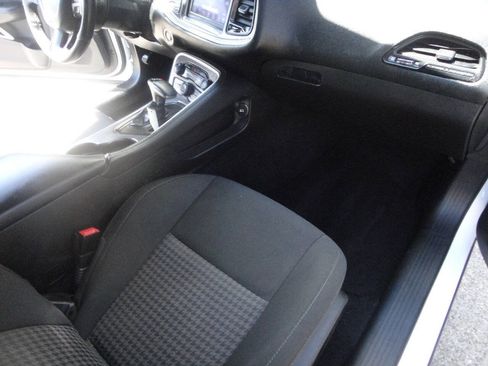Used 2019 Dodge Challenger R/T RWD image 12