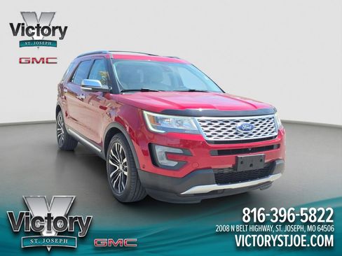 Used 2017 Ford Explorer Platinum AWD/4WD image 1