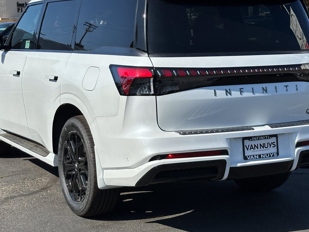 New 2027 INFINITI QX80 Sensory w/ Sport Exterior Package AWD/4WD image 5