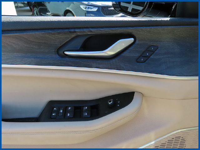 Used 2022 Jeep Grand Cherokee L Limited AWD/4WD image 14